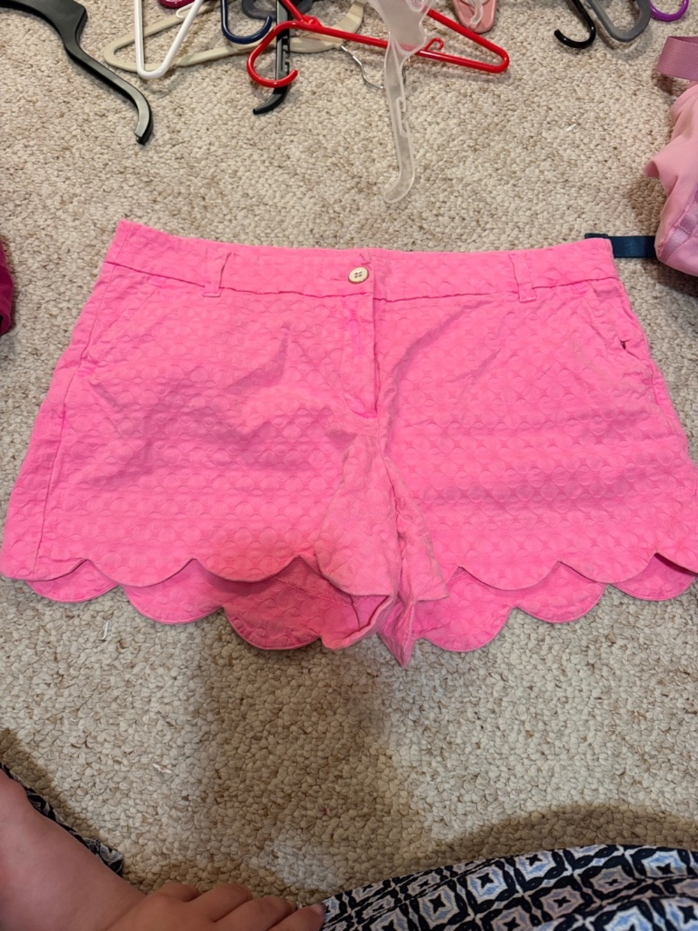 crown & ivy Pink Scallop-Hem High-Waist Shorts